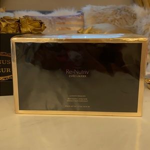 Estée Lauder Re-Nutriv Ultimate Diamond Mask